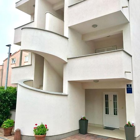 Apartmani Samec Новаля Екстериор снимка