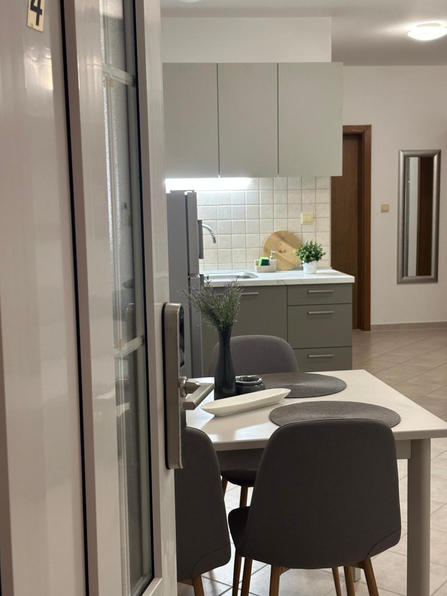 Apartmani Samec Новаля Екстериор снимка
